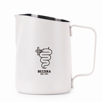 1503B斜口拉花杯650cc(消光白-尖口)Bezzera 貝澤拉 logo  |BEZZERA 咖啡機